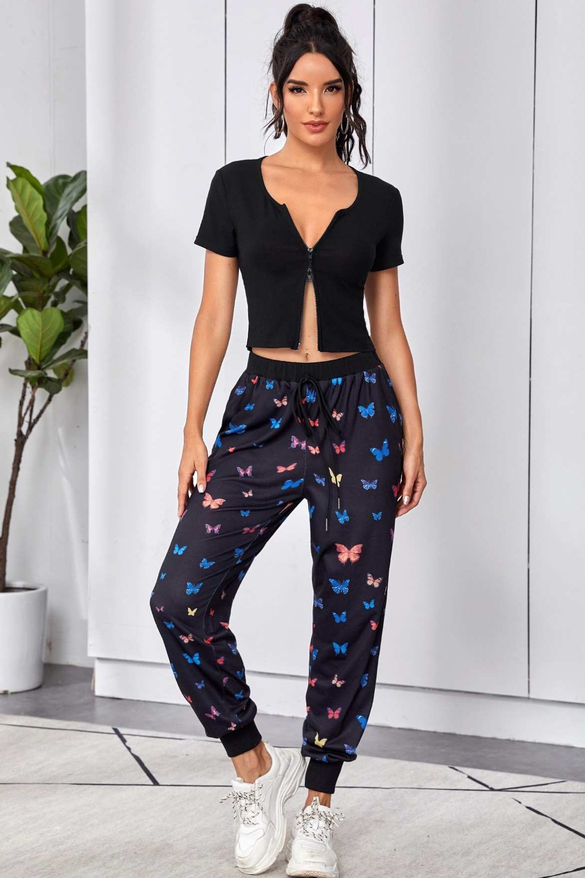 Kadın Siyah Çift Fermuarlı Yarım Kol Crop Top Bluz — görsel 3